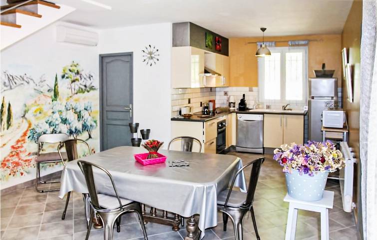 Appartement élégant de 198 m² près de la Durance in Mérindol, Parc naturel régional du Luberon
