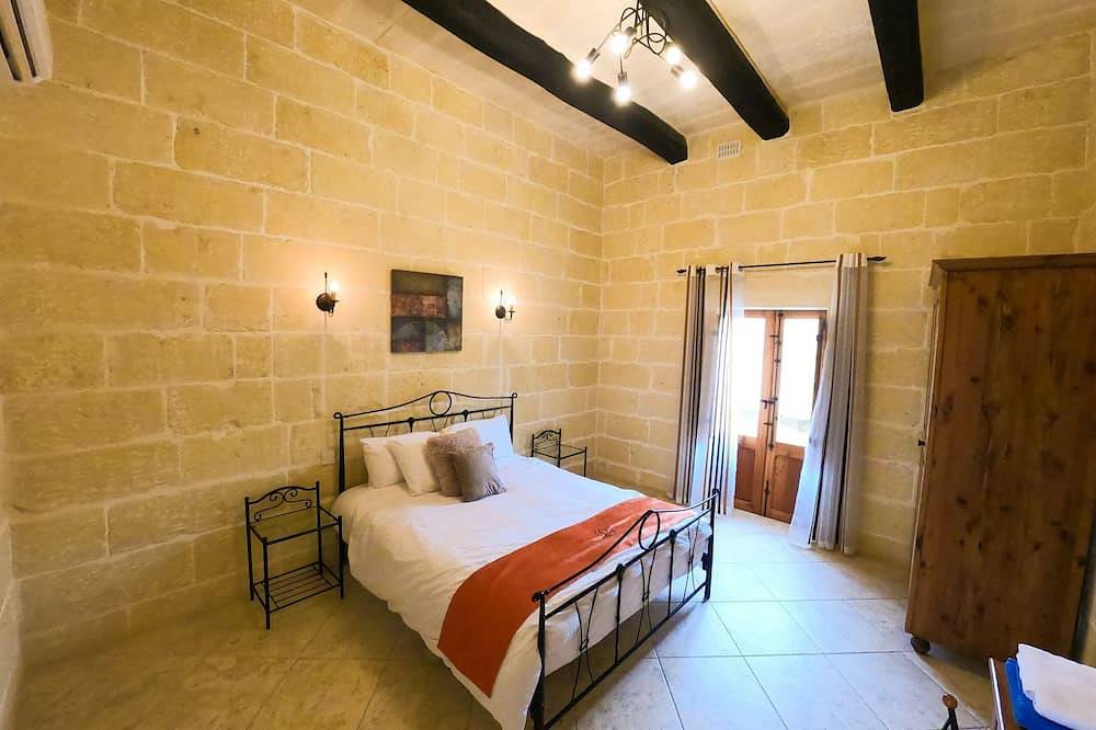 Ganze Wohnung, Centre Island Holiday Home in Kercem, Gozo