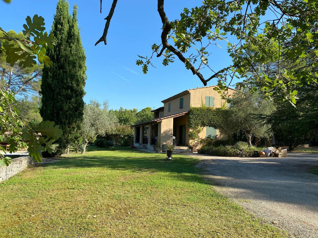 Klimatisiertes Mas Les Heures Bleues mit Pool in Lorgues, Region de Draguignan