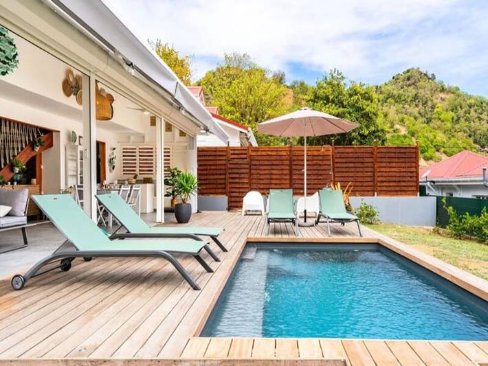 Appartement de vacances pour 6 personnes, avec piscine et jardin, adapté aux familles