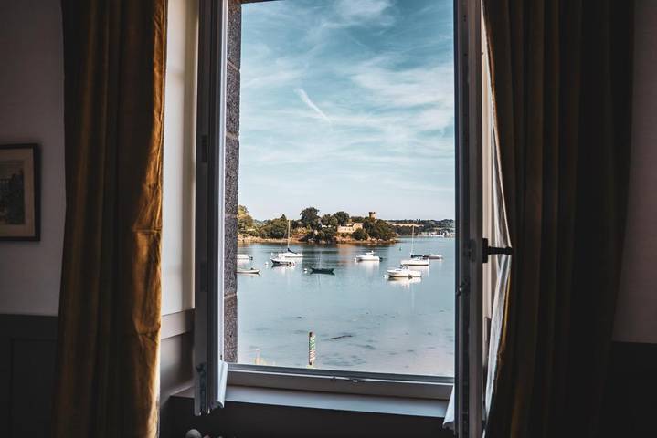 Location de vacances pour 9 personnes, avec terrasse et vue dans Cale de Mordreuc