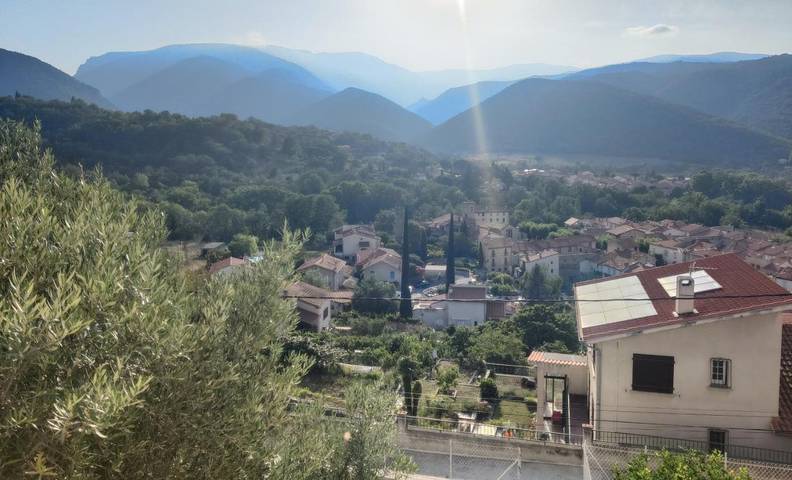 Gîte pour 4 personnes, avec terrasse et vue à Codalet - 2