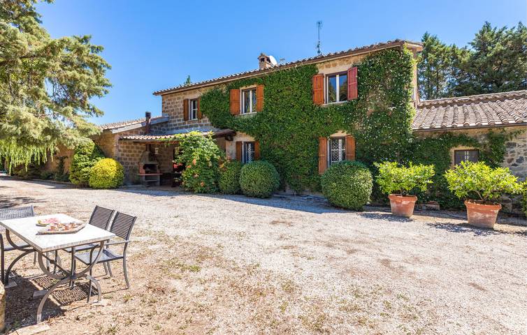 Location de vacances pour 14 personnes, avec jardin ainsi que terrasse et piscine à Orvieto - 2