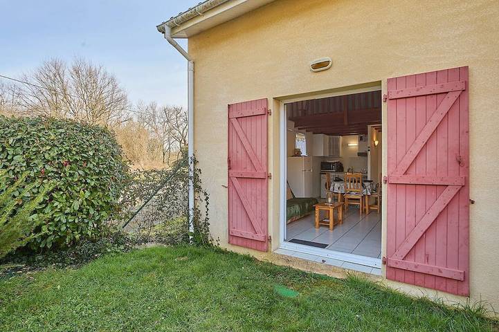 Appartement entier, Charmant T2 avec jardin et Wifi à Barbotan-les-Thermes in Cazaubon, Gers