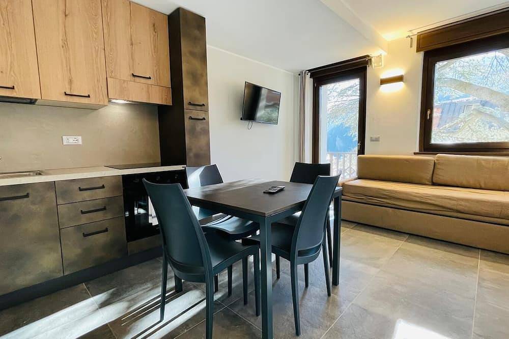 Entire apartment, Villa Linda - Studio sleeps 4 in Névache, Briançon region