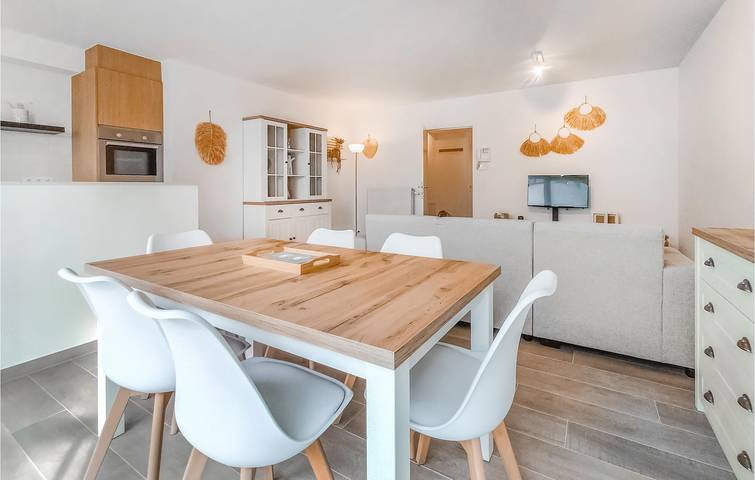 Ganze Ferienwohnung, Ferienwohnung für 4 Personen mit Terrasse in Oostende stadt, Oostende