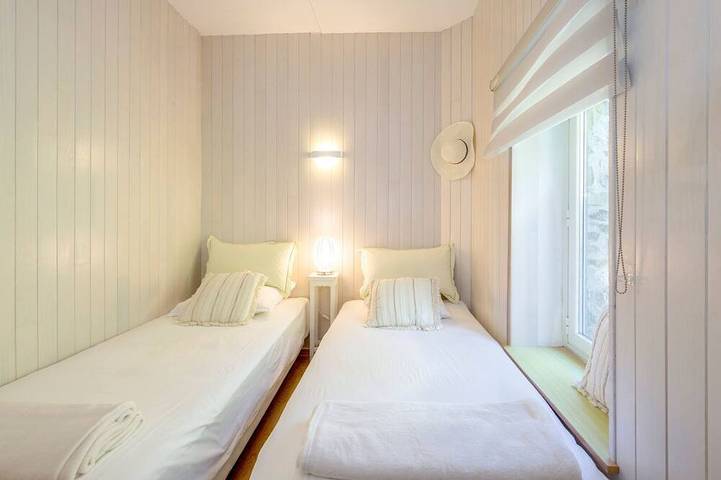 Location de vacances pour 8 personnes, avec jardin dans Plage de Bréhec - 2