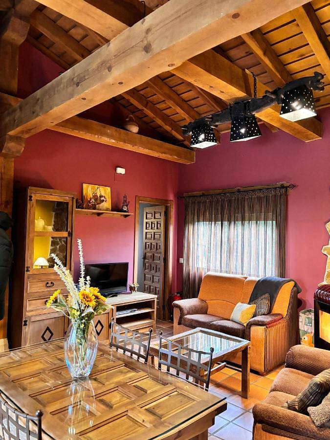 Casa rural con piscina para 4 personas, con vistas además de jardín y piscina, Se admiten mascotas en Comarca de Segovia - 3