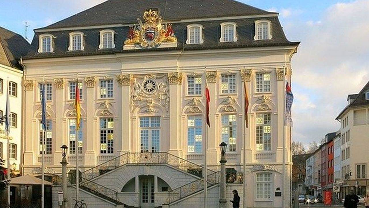 Suite für 3 Personen (35 m²) in Bonn in Bonn, Renania