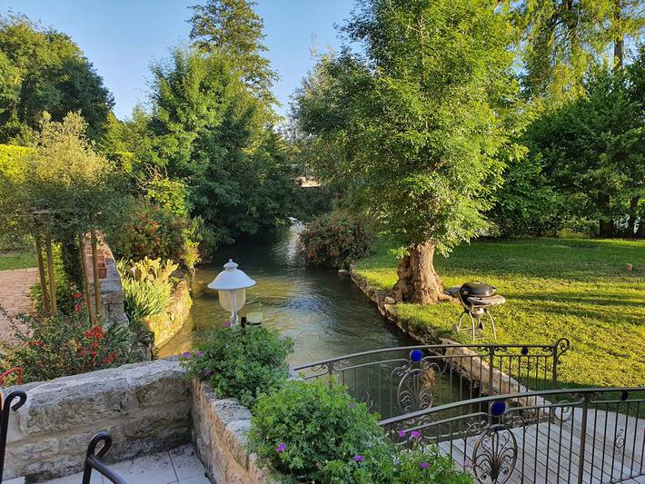 Chambre d’hôte pour 2 personnes, avec jacuzzi et jardin