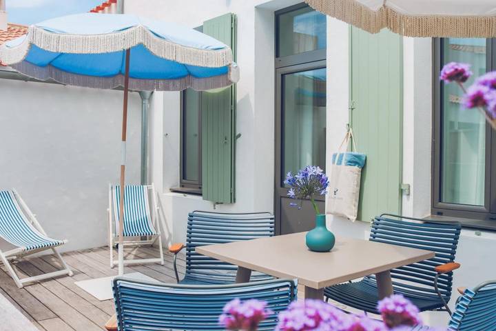 Hôtel pour 2 personnes, avec jacuzzi et piscine ainsi que sauna et jardin, animaux acceptés dans Port Joinville - 3