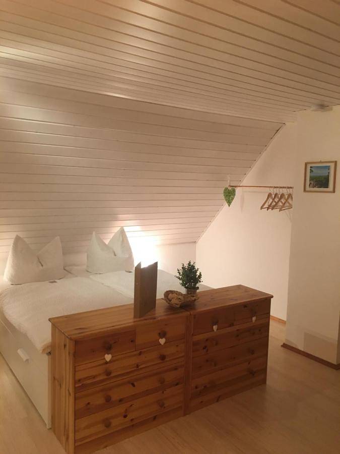Ganze Wohnung, Ferienhaus Bärbelstein- Burgblick in Erlenbach bei Dahn, Landkreis Südwestpfalz