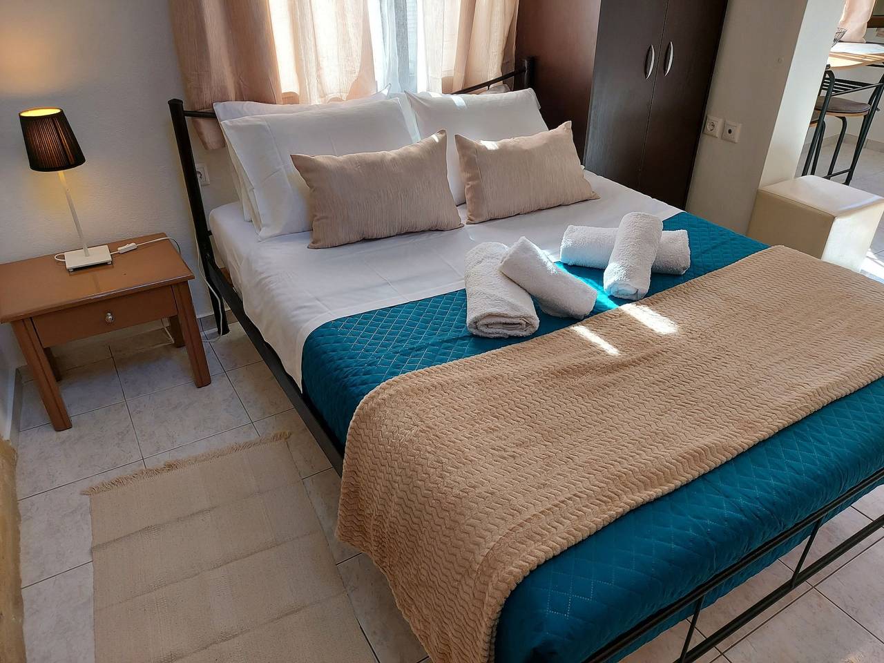 Ganze Wohnung, Ferienwohnung für 4 Personen mit Terrasse in Rethymno (Stadt), Rethymno und Umgebung