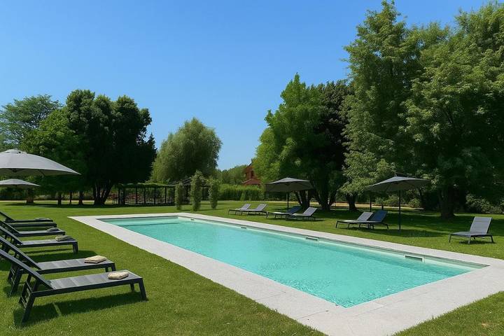 Hotel per 2 persone, con giardino e piscina - 1