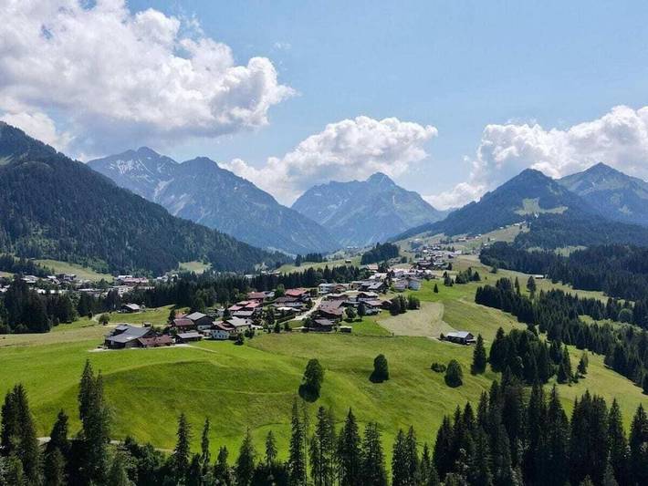 Ferienhaus für 4 Personen, mit Balkon und Garten im Kleinwalsertal - 2