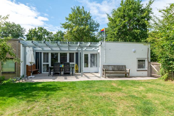 Ferienhaus für 4 Personen, mit Terrasse und Garten in Sint Maartenszee
