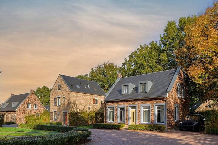 Gîte pour 6 personnes, avec sauna ainsi que terrasse et jardin