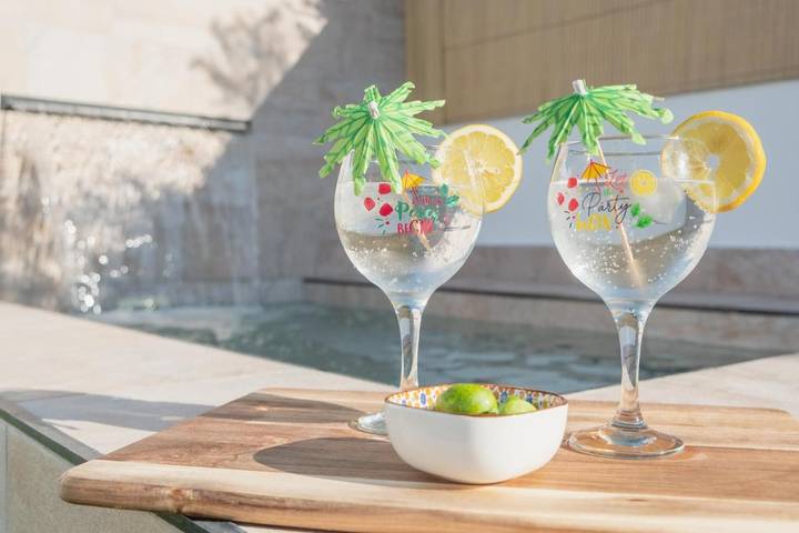 Casa para 7 personas, con piscina y jardín además de vistas y terraza en Arcos de la Frontera