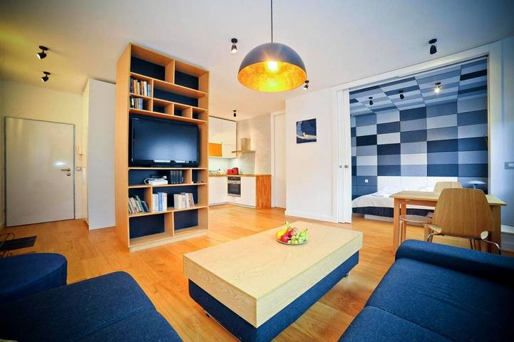 Apartament wakacyjny dla 9 osób, z ogród i widok w Orłowo