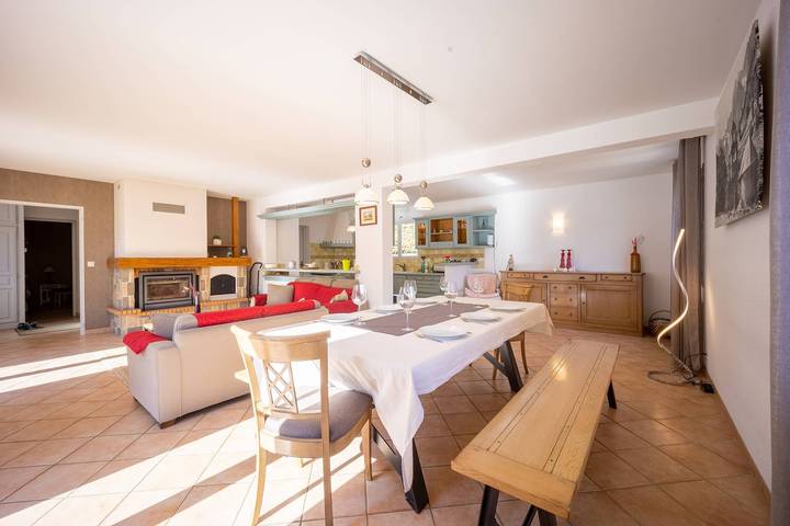 Location de vacances pour 10 personnes, avec balcon, adapté aux familles à Génos - 4