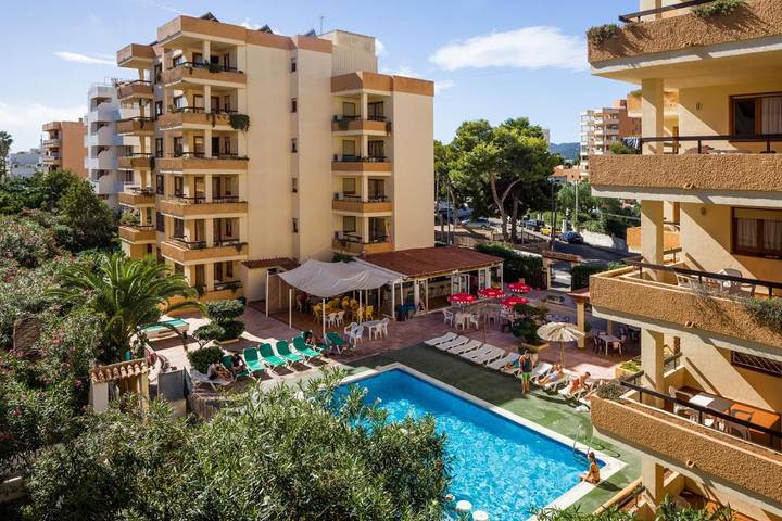 Apartamento para 3 personas, con Balcón además de Terraza y Piscina en Playa d'en Bossa