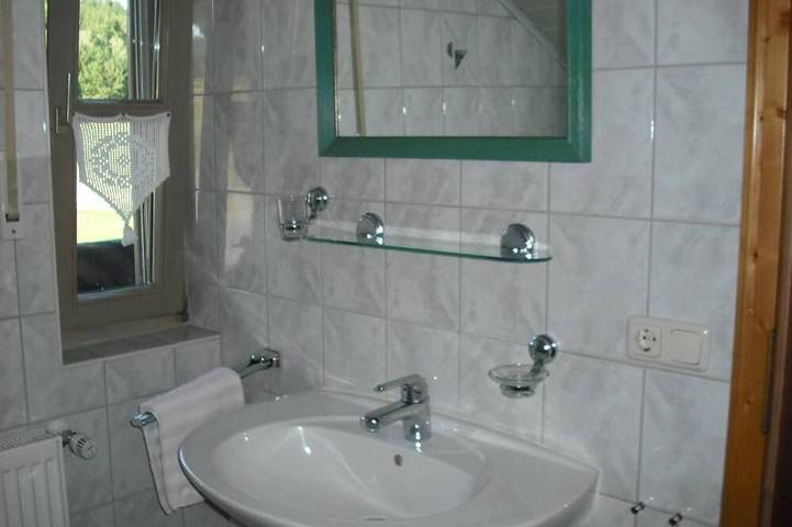 Ferienhaus für 4 Personen, mit Balkon und Garten in Geiersthal - 4