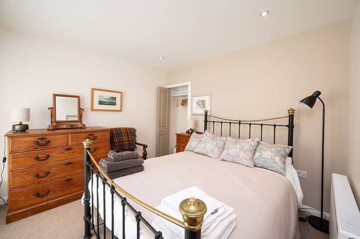 Charming Fully Refurbished Garden Cottage in Dumfries und Galloway