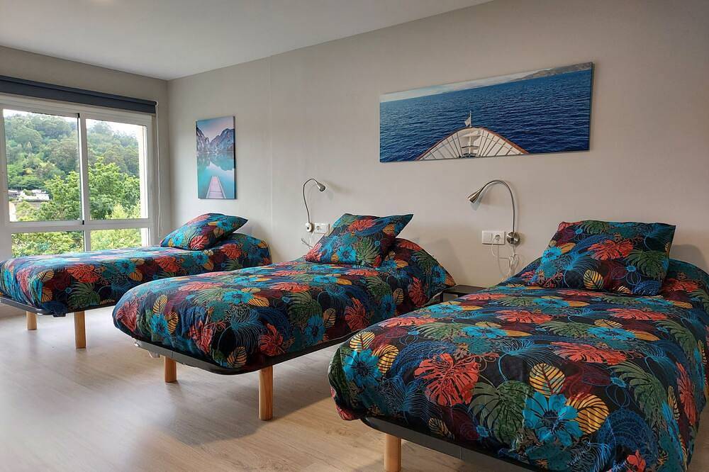Entire apartment, Apartamento Vistas Pedrido in Paderne (Espanha), Galician Coast