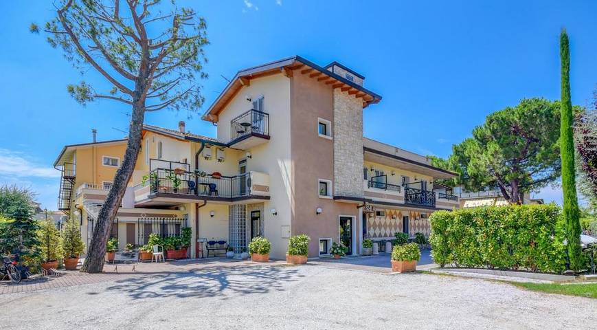 B&B für 3 Personen, mit Balkon und Terrasse in Sirmione