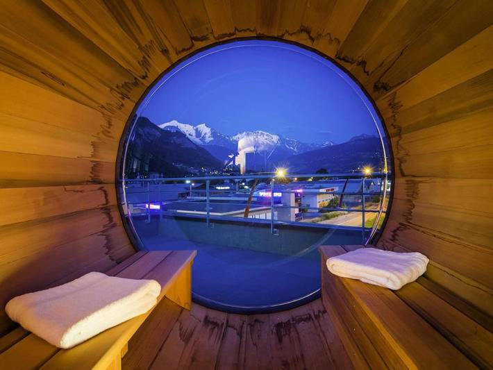 Hôtel pour 2 personnes, avec jacuzzi ainsi que terrasse et sauna à Sallanches - 2