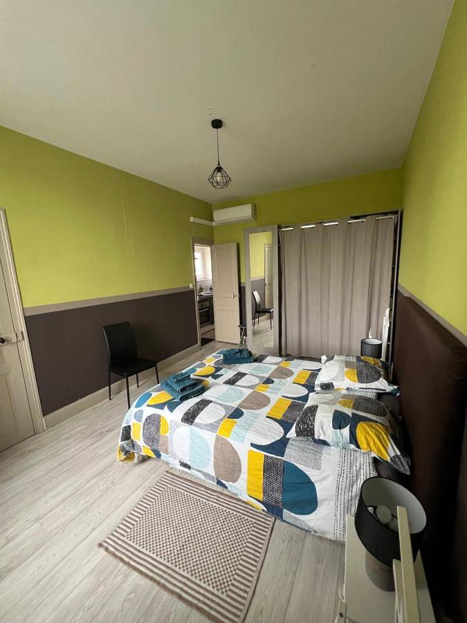 Appartement entier, One-Bedroom Apartment in Issoudun, Région d'Issoudun