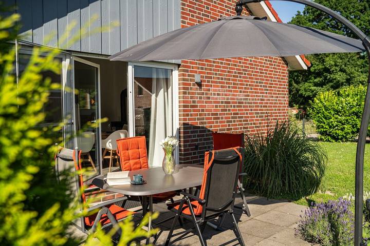 Ferienhaus für 5 Personen, mit Terrasse und Garten in Jade - 4