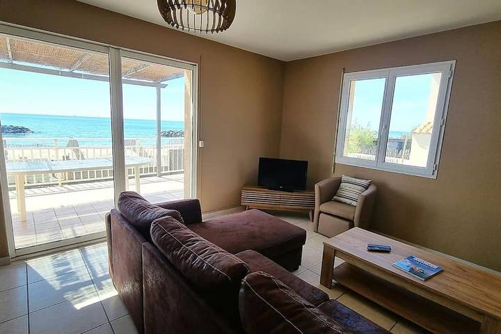 Villa pour 8 personnes, avec vue ainsi que jardin et terrasse à Frontignan - 2