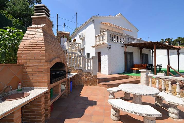 Chalet para 4 personas, con terraza, Se admiten mascotas en Provincia de Gerona - 4