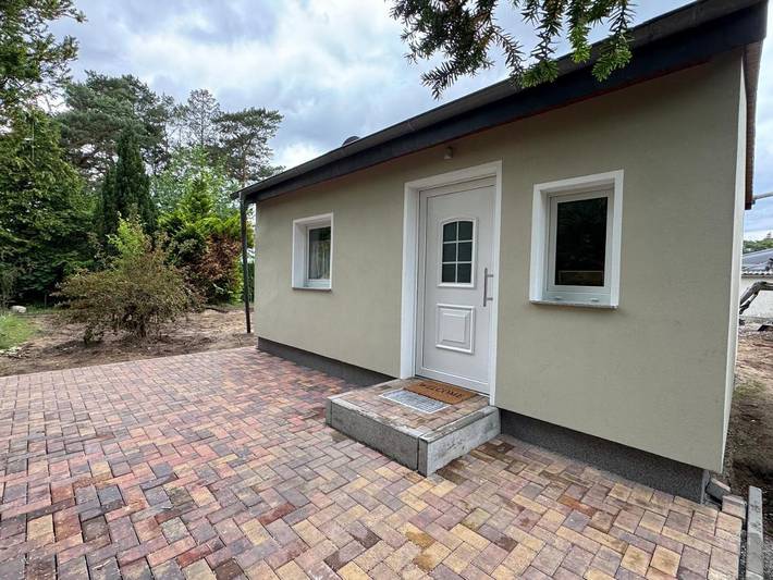 Bungalow für 3 Personen, mit Terrasse und Garten sowie Ausblick