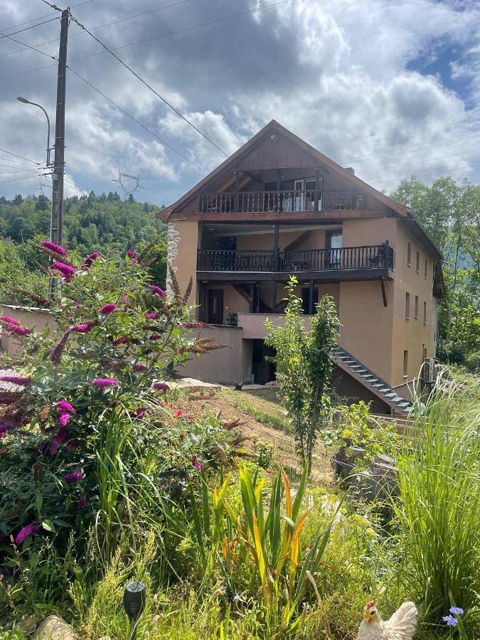 Appartement entier, One-Bedroom Apartment in Plainfaing, Parc naturel régional des Ballons des Vosges