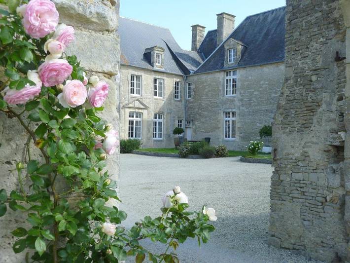 Cottage pour 2 personnes, avec terrasse ainsi que jardin et vue à Géfosse-Fontenay