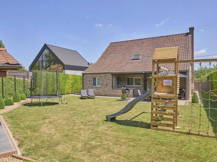 Location de vacances pour 8 personnes, avec Terrasse et Jardin dans Lauw