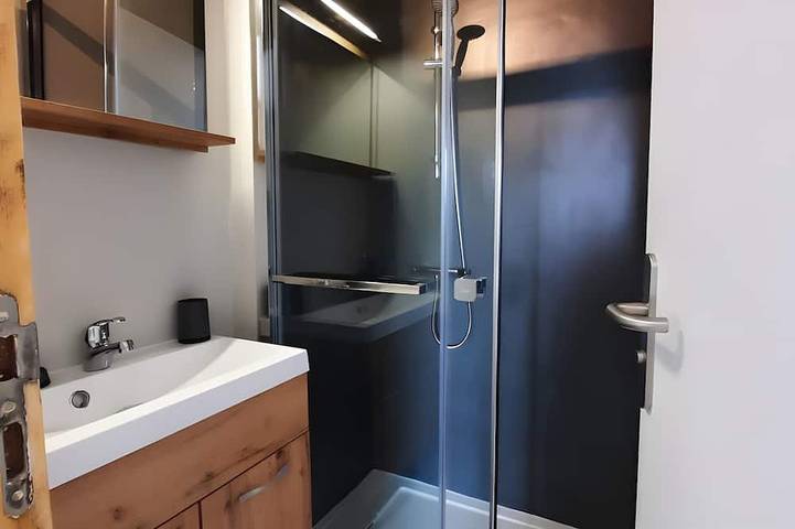 Location de vacances pour 2 personnes, avec piscine et jardin à Dauphin (homonymie) - 4