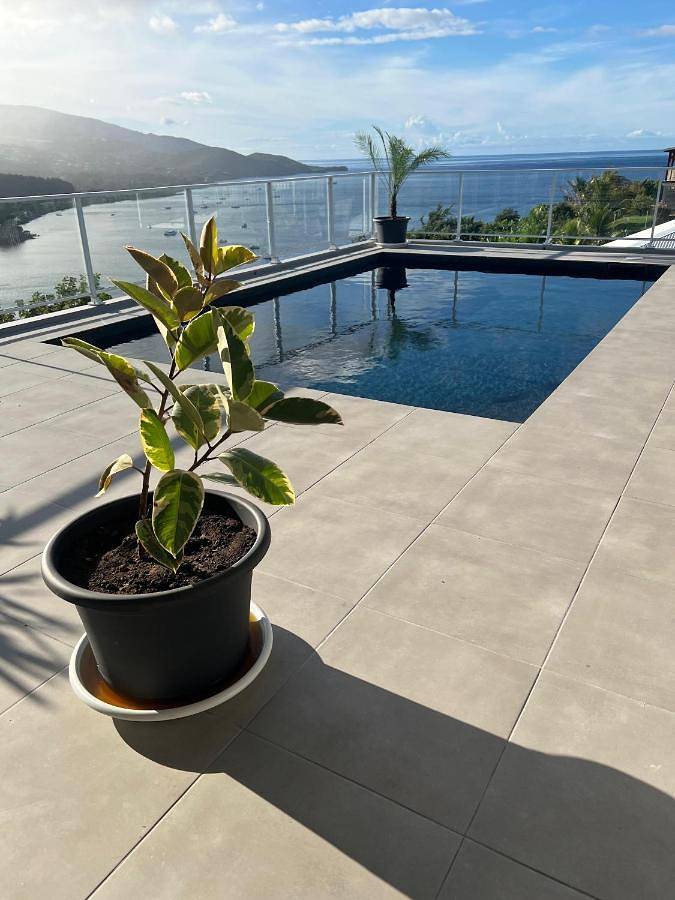 Location de vacances pour 12 personnes, avec jardin ainsi que piscine et vue, animaux acceptés dans Plage de Malendure - 3