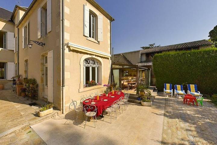 Chambre d’hôte pour 3 personnes, avec Terrasse ainsi que Jardin et Piscine dans Saint-Amand-Montrond - 3