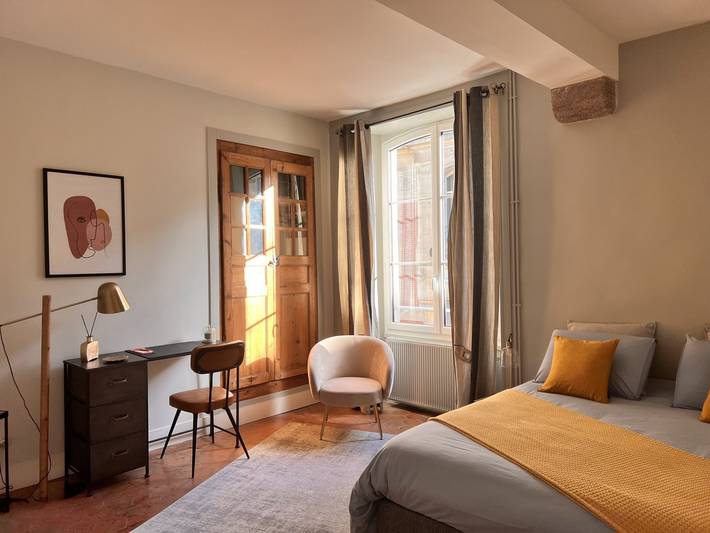 Chambre d’hôte pour 2 personnes, avec Jardin à Saint-Céneri-le-Gérei