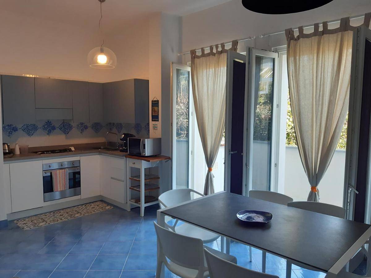 Ganze Wohnung, Apartment with Terrace in Procida, Neapel Provinz