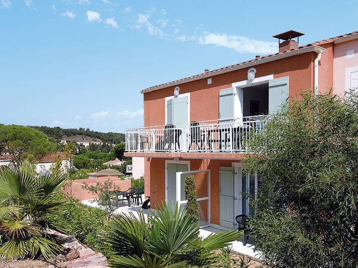 Ferienwohnung für 9 Personen, mit Kinderpool und Terrasse in Frejus - 4