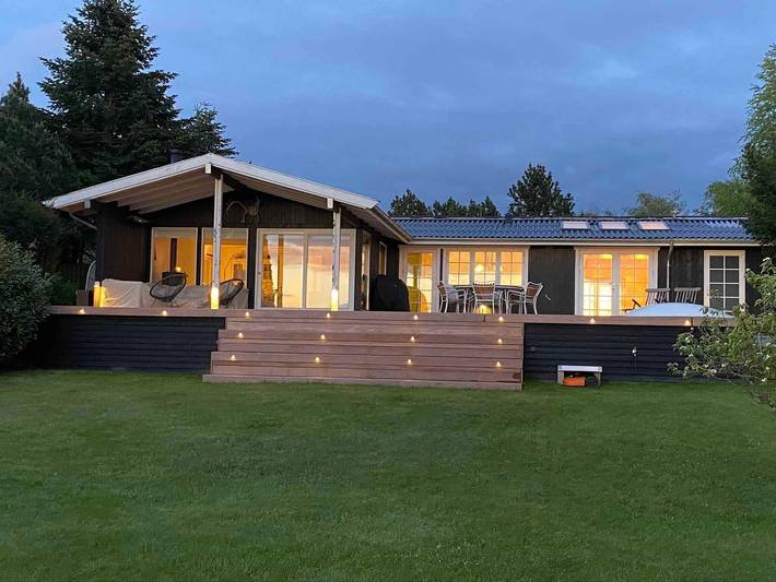 Ferienhaus für 4 Personen, mit Terrasse und Pool - 1