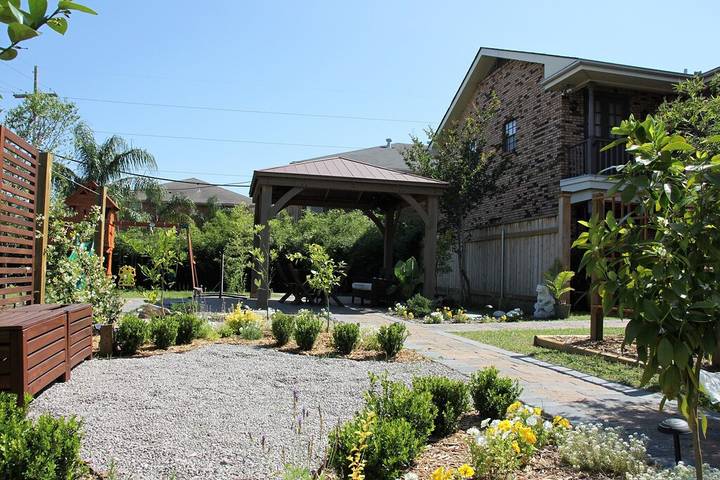 Vacation rental for 2 people, with terrace and yard in Metairie