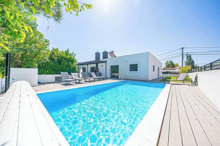 Chalet für 8 Personen, mit Balkon und Garten - 1