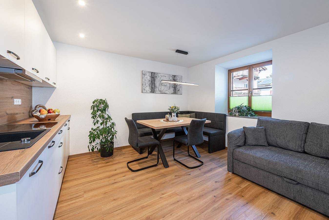 Ganze Wohnung, Ferienwohnung 'Wohnung Morgenduft Schnalserhof' mit Bergblick, Gemeinschaftsterrasse und Wlan in Latsch, Nationalpark Stilfser Joch
