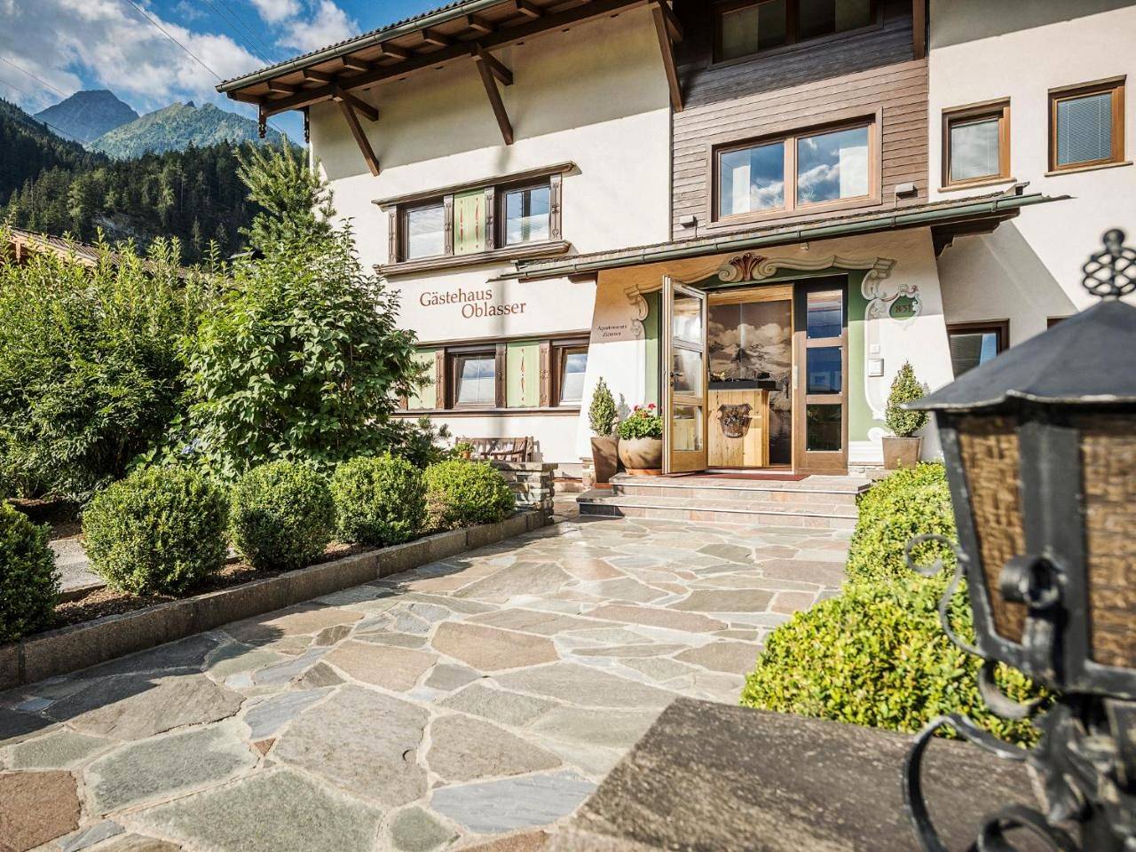 Small Double Room in Mayrhofen, Bezirk Schwaz