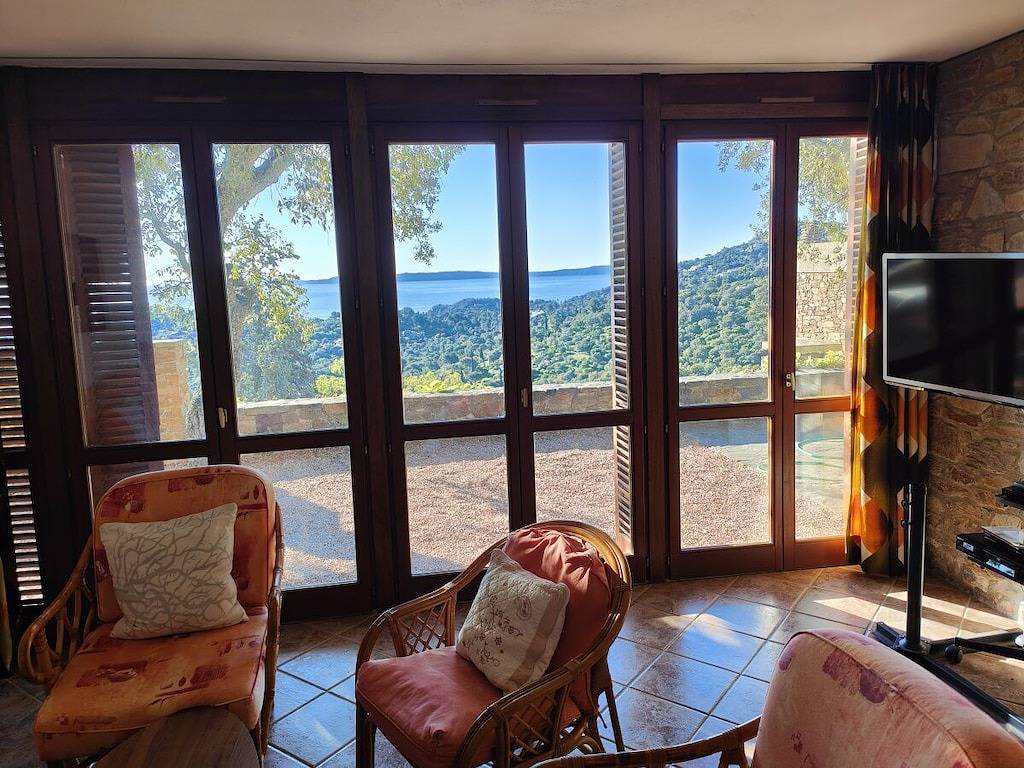 Bungalow mit 1 Schlafzimmer in Cap Bénat, Bormes-les-Mimosas